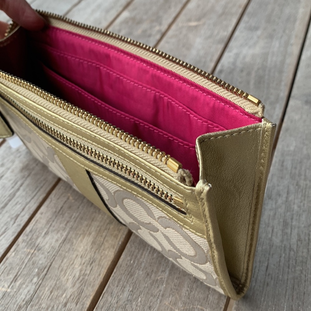 Coach Julia Op Art Zippy wristlet - Picture 8 of 15